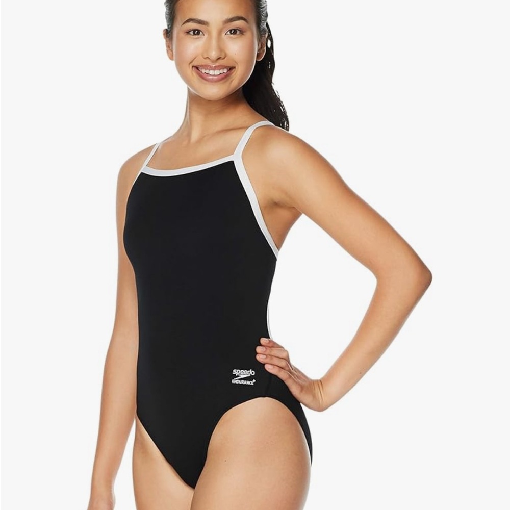 NWT Speedo Women’s Swimsuit Endurance+ Flyback 40/14 - missing hygiene liner!